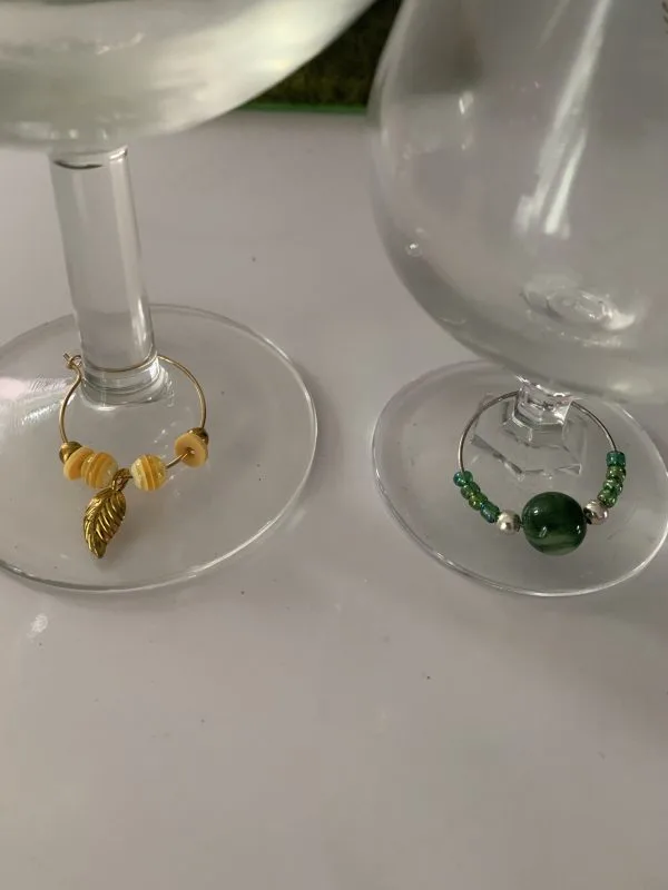Bijoux de verre - Signature